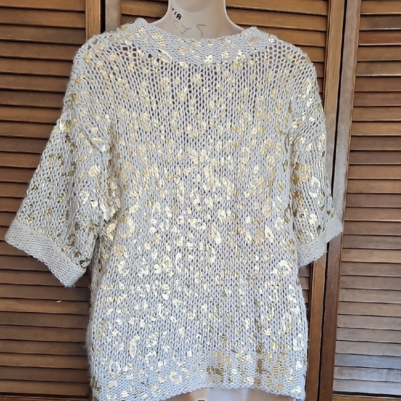 Charlotte Russe Women's White and Gold Knit Top wool blend - Picture 4 of 11